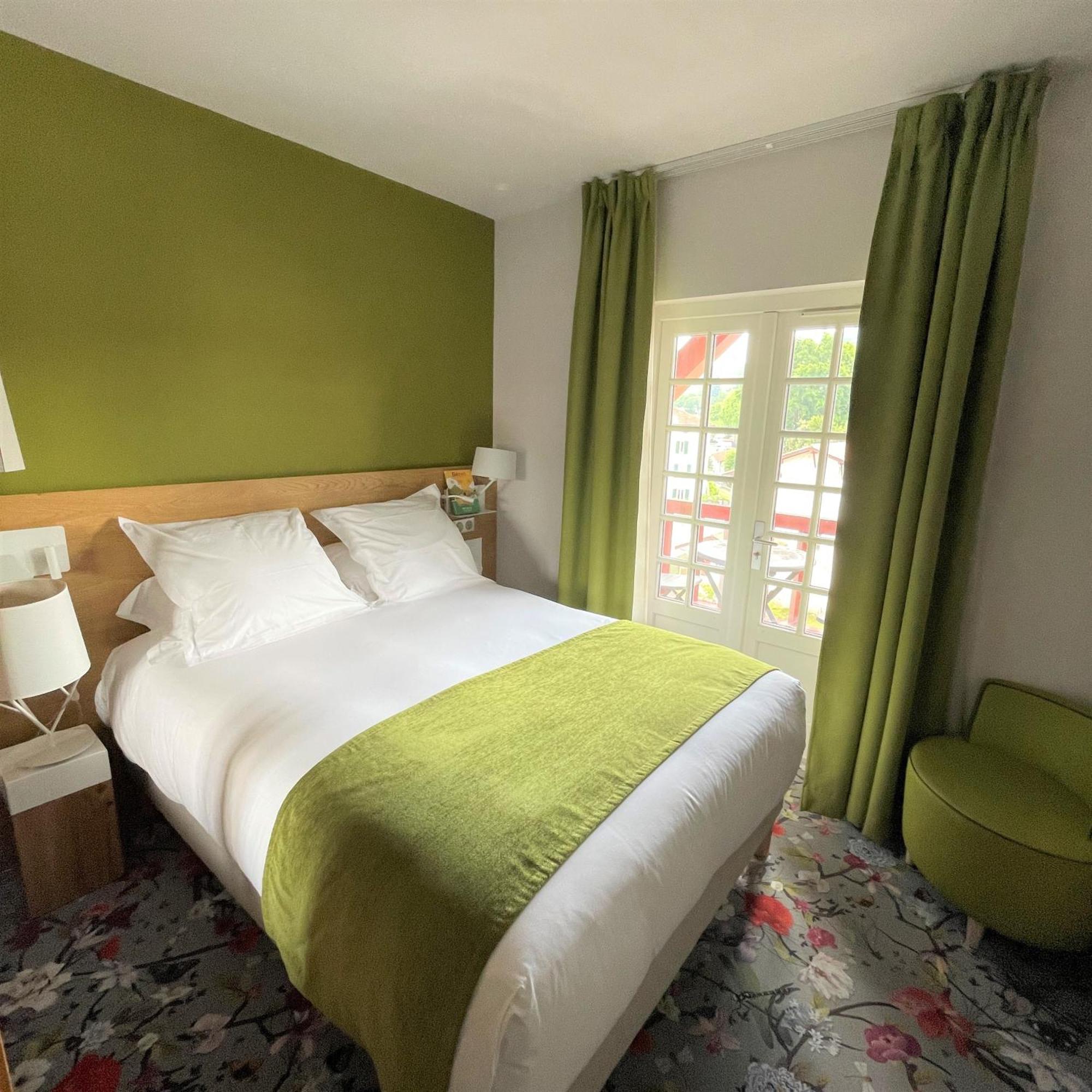 Hotel Berria Hasparren Eksteriør billede