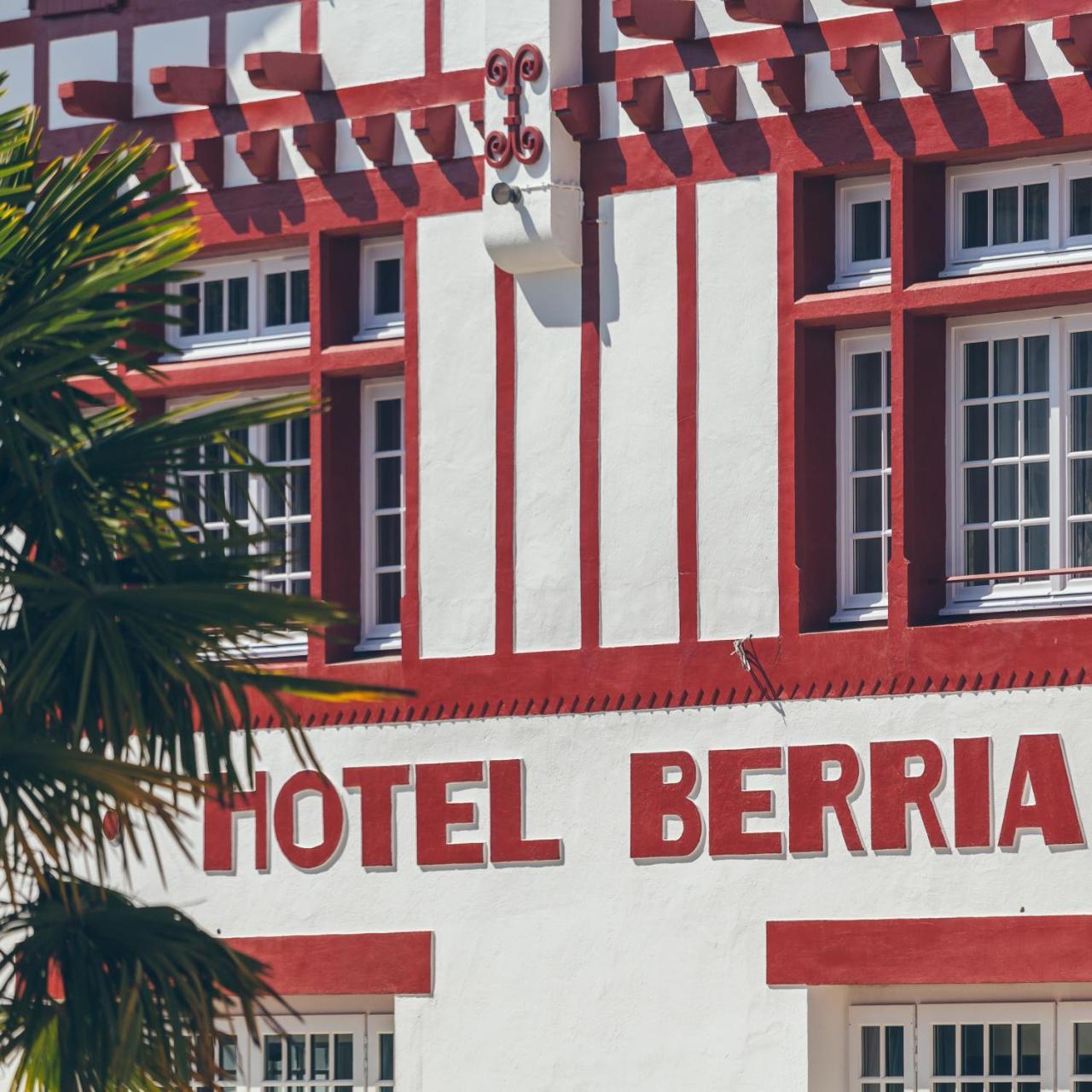 Hotel Berria Hasparren Eksteriør billede